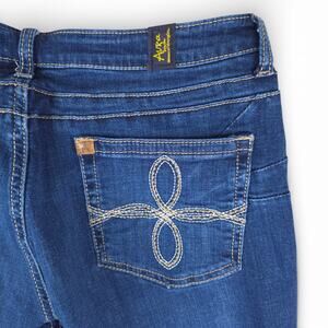 Aura Wrangler Jeans Womens 10 Avg Blue Bootcut Denim Western Cowgirl Y2K